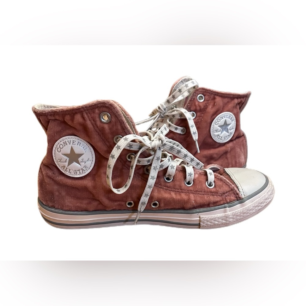 NWOT Converse sparkle pink velvet
